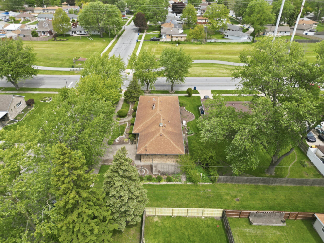 Listing Image 24