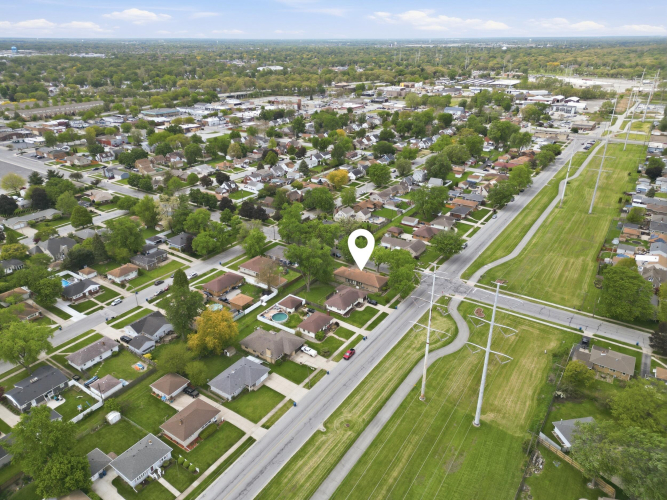 Listing Image 28