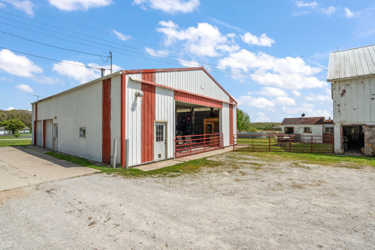 Listing Image 40