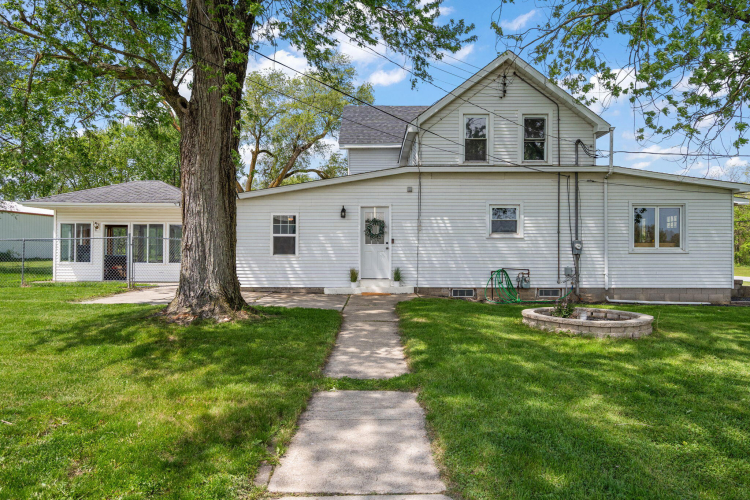 Listing Image 6