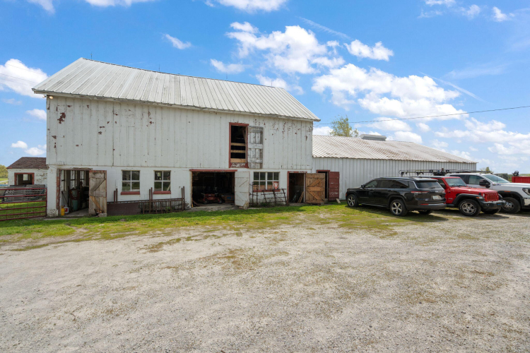 Listing Image 53