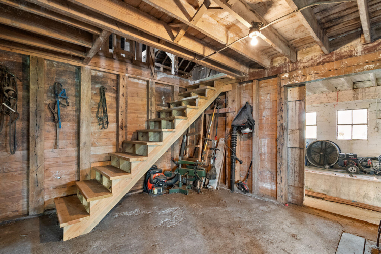 Listing Image 56