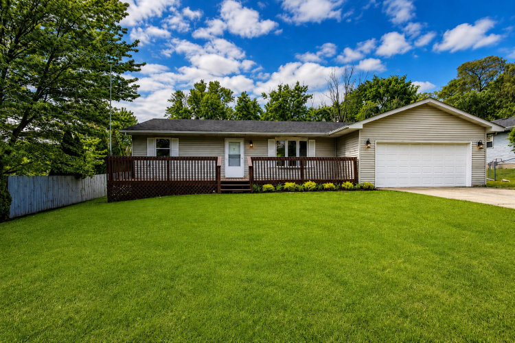 Listing Image 9