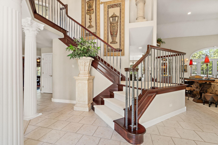 Listing Image 10