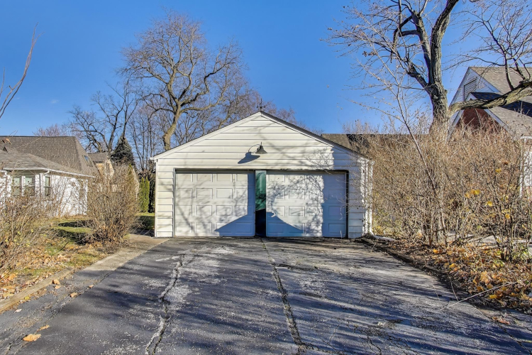 Listing Image 36