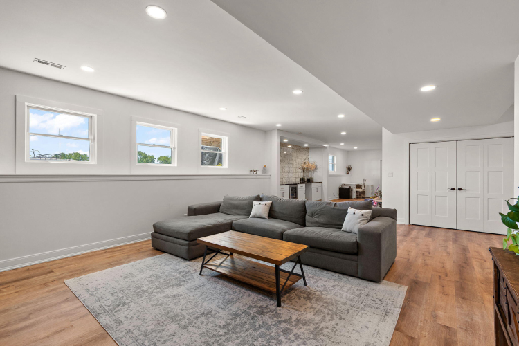 Listing Image 55