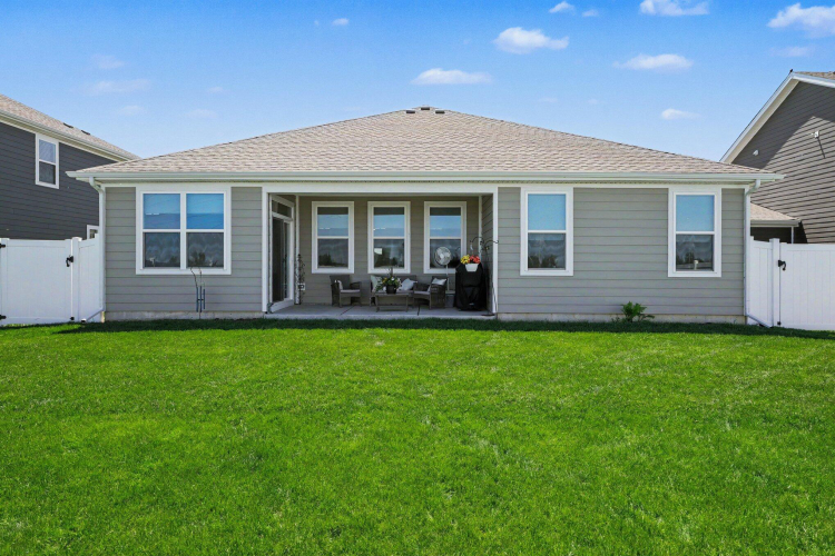 Listing Image 24