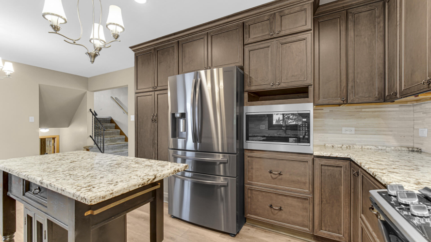 Listing Image 10