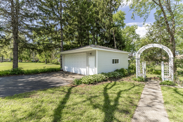 Listing Image 27