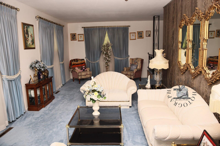 Listing Image 5
