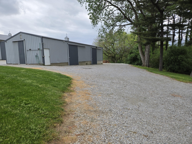 Listing Image 12