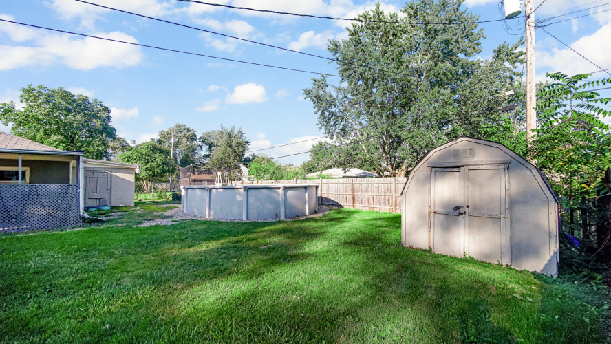 Listing Image 6