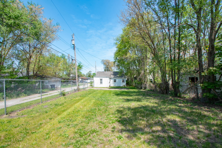 Listing Image 26