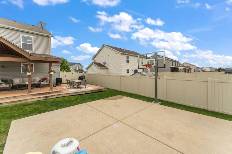 Listing Image 44