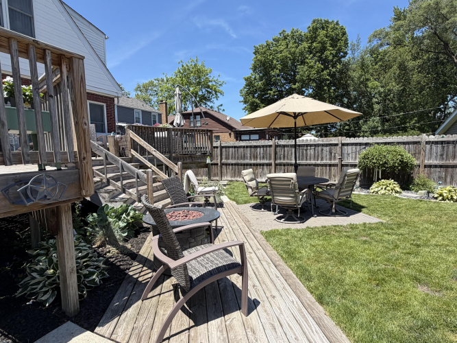 Listing Image 11