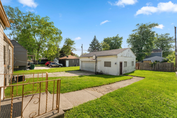 Listing Image 15