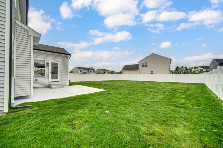 Listing Image 19