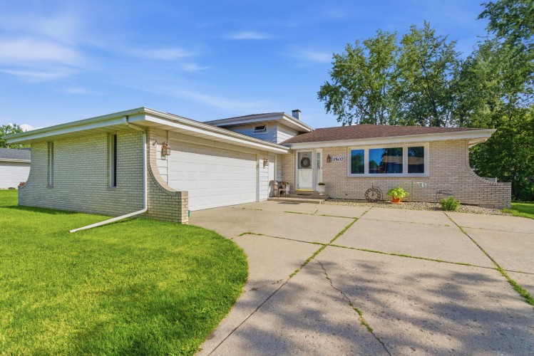 Listing Image 27