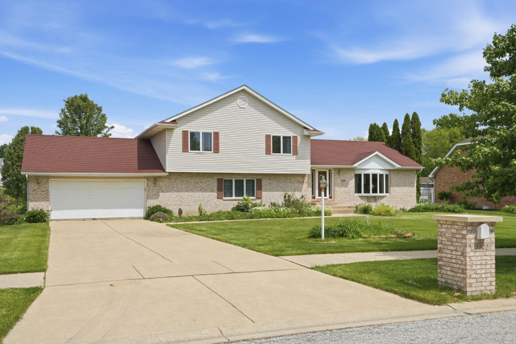 Listing Image 22