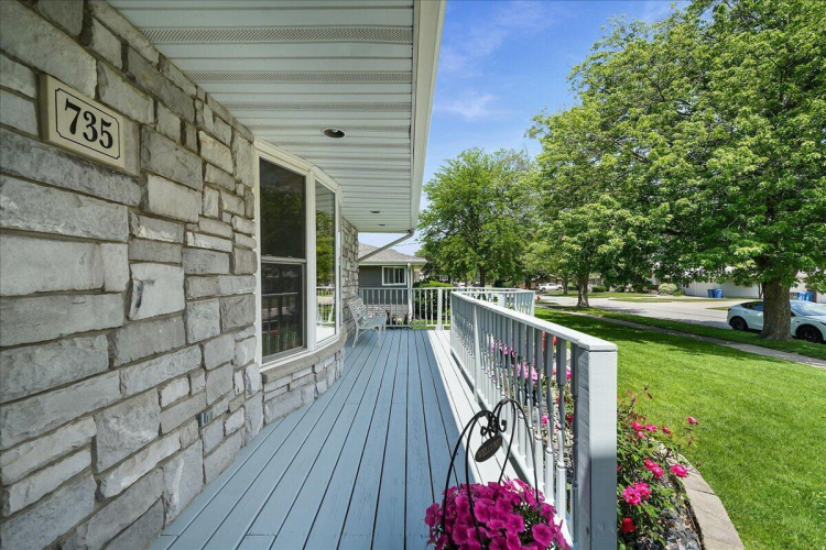 Listing Image 5