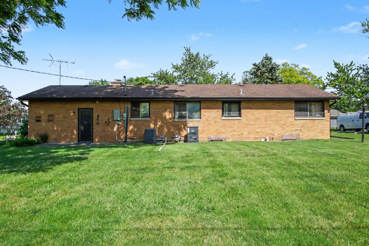 Listing Image 20