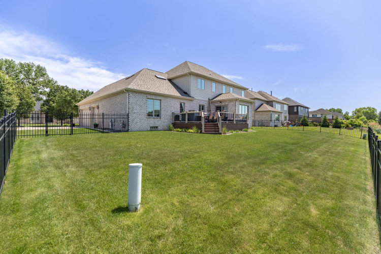 Listing Image 58