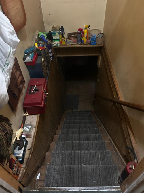 Listing Image 5