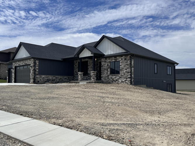 Listing Image 56