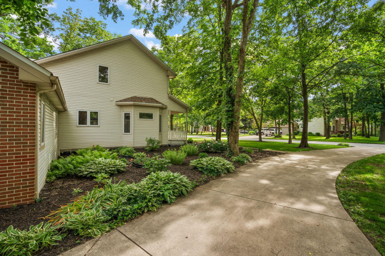 Listing Image 56