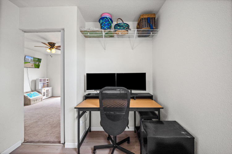 Listing Image 22