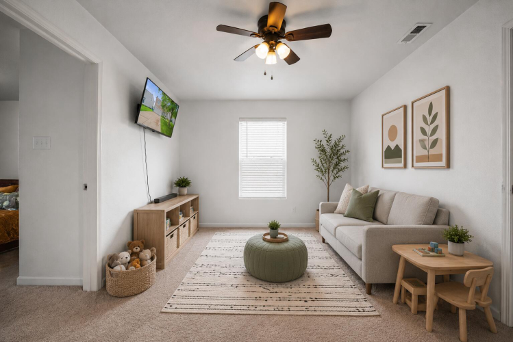 Listing Image 5
