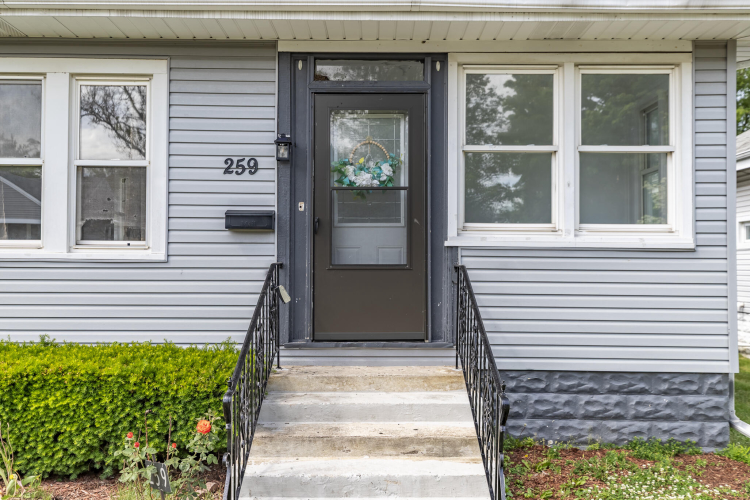 Listing Image 3