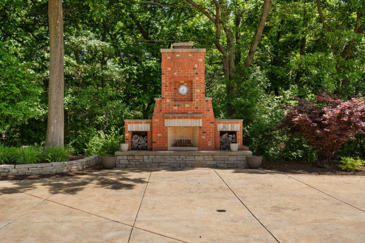 Listing Image 104