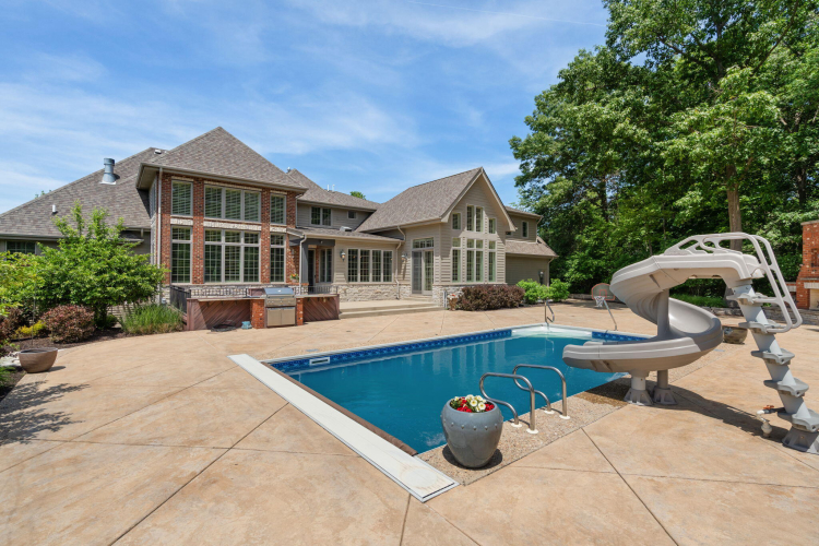 Listing Image 106