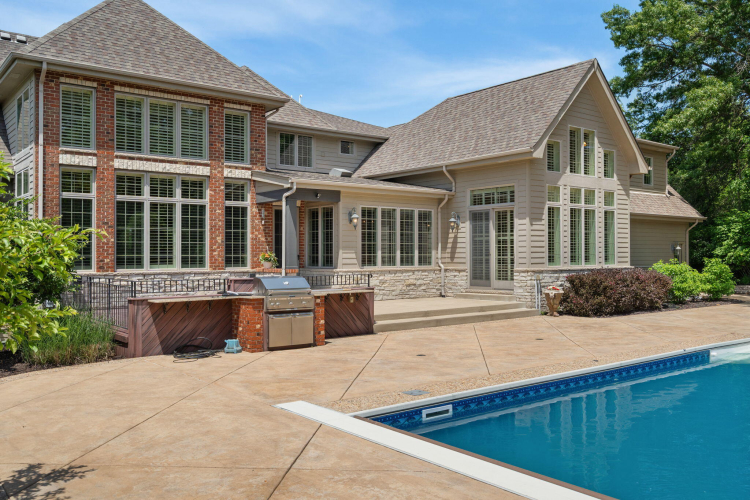 Listing Image 107