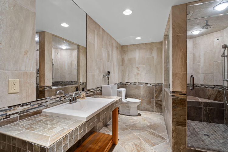 Listing Image 87