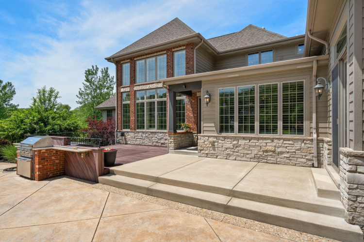 Listing Image 97