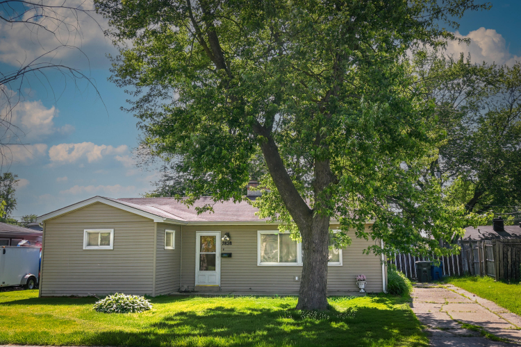 Listing Image 21