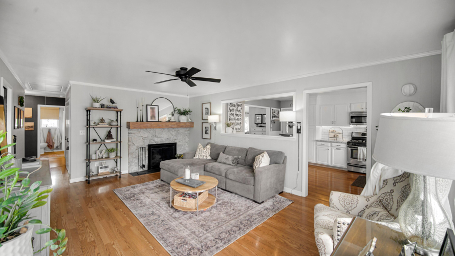 Listing Image 13