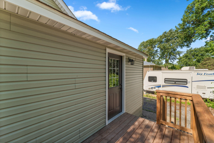 Listing Image 33