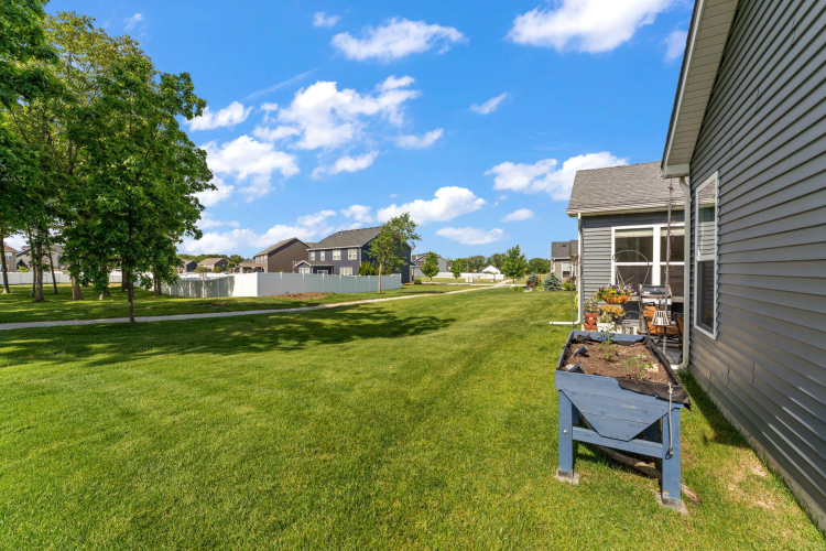 Listing Image 27