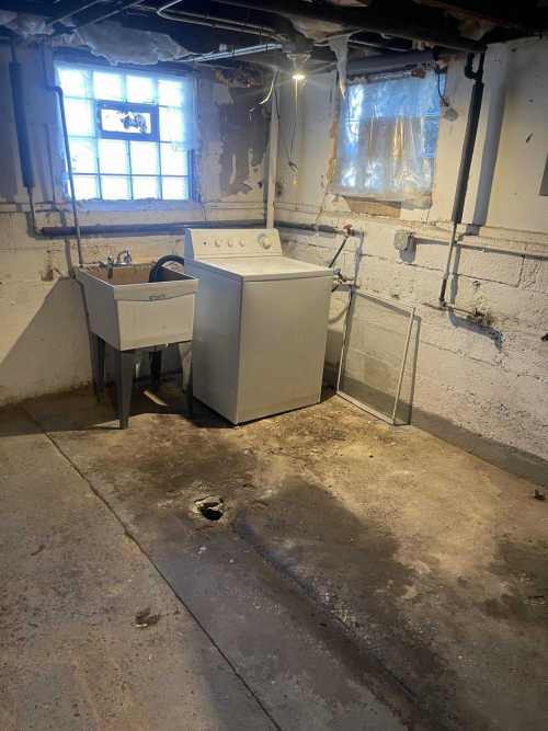 Listing Image 10