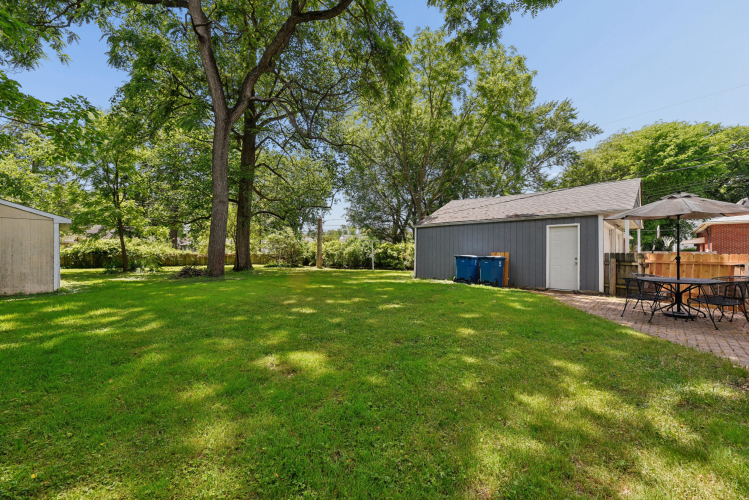 Listing Image 16