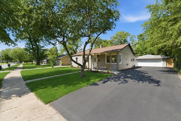 Listing Image 2