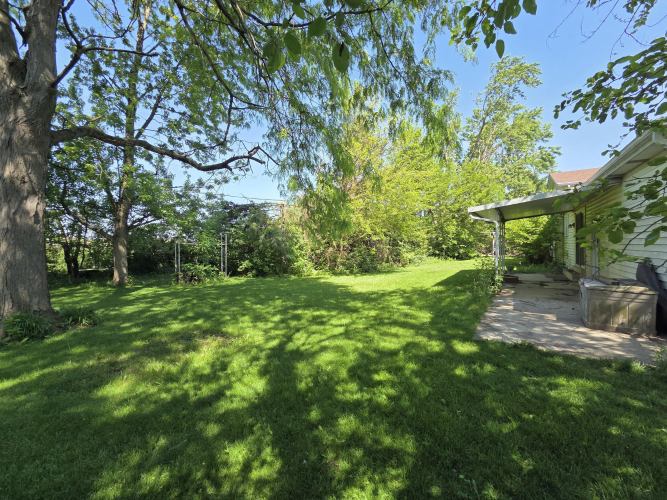 Listing Image 6