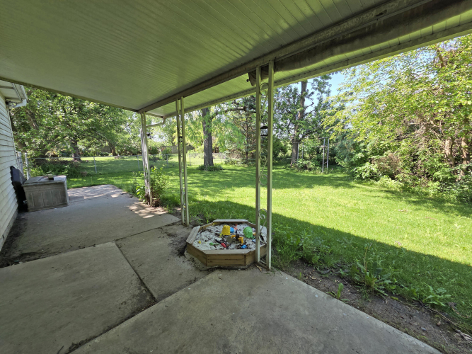 Listing Image 9