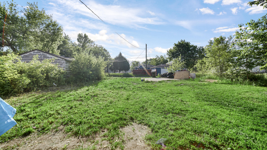 Listing Image 24