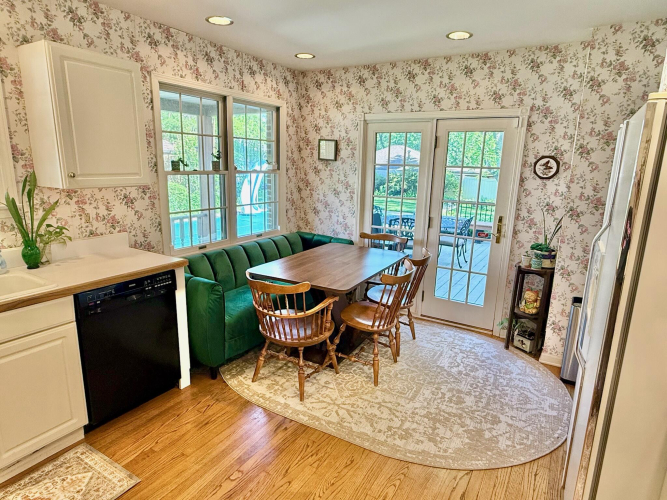 Listing Image 14