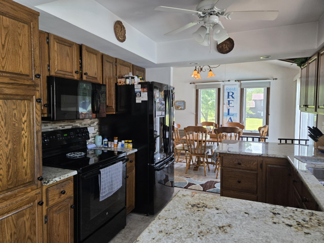 Listing Image 16