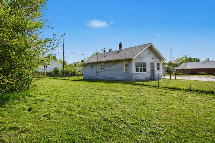 Listing Image 21